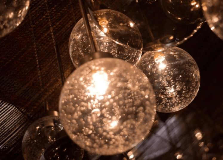 balizroom-interiorblog-restaurant-nobu-doha-lighting-detail.PNG